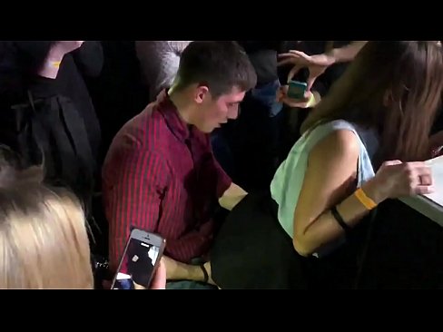 ❤️ Tinuod nga sekso sa usa ka nightclub sa Russia. Ang 18-anyos nga Ruso nga babaye sa anus ug puwerta nakighilawas sa usa ka nightclub Anal porn sa amon ceb.kanalmoscow.ru ❌